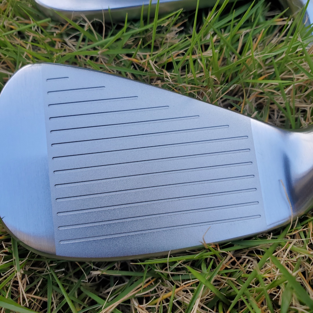 Set di ferri da golf P790 2025 - Golf Equipment Kit recensione e prezzo